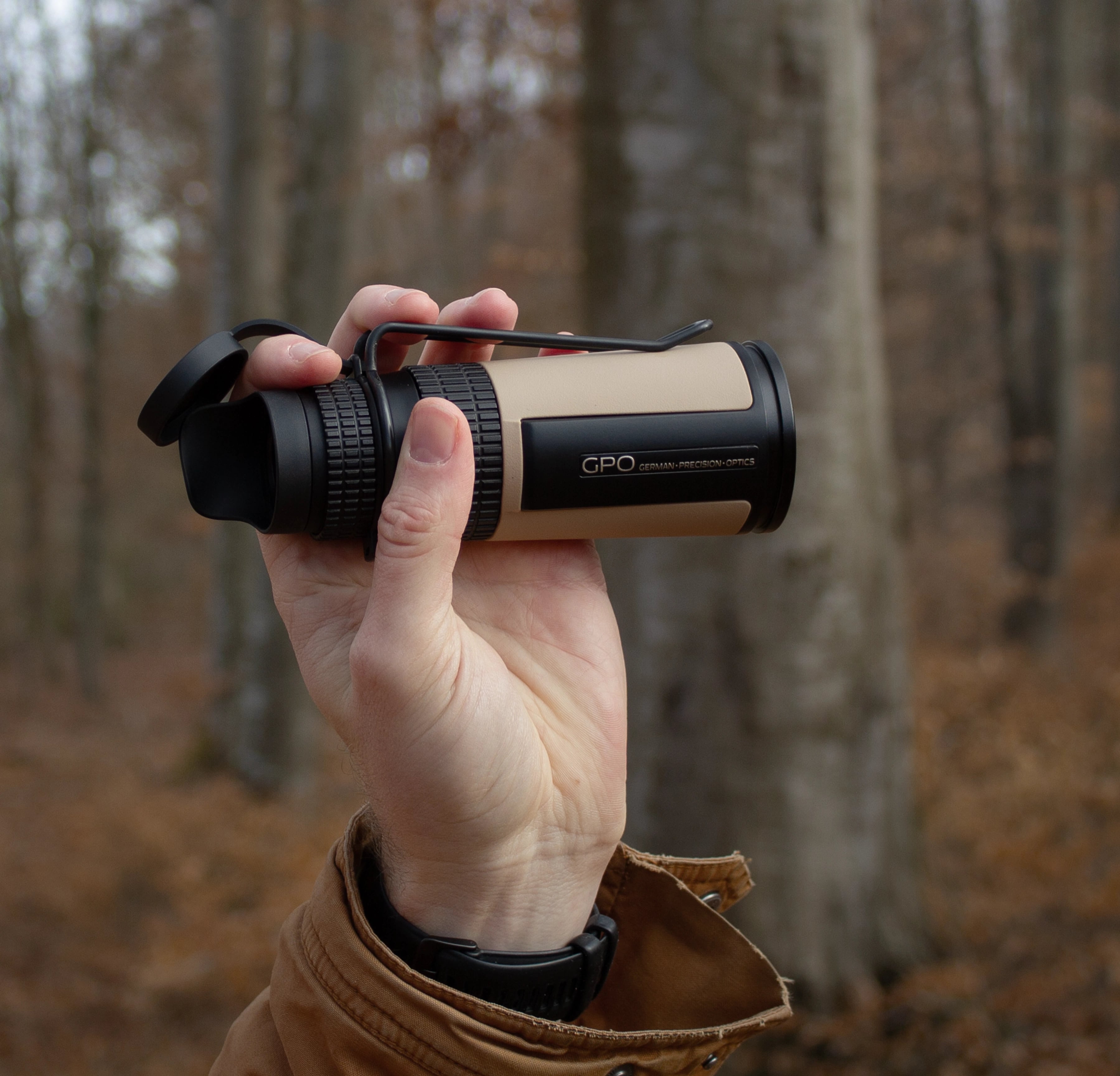 Monokulare_GPO TAC_Hand.alt